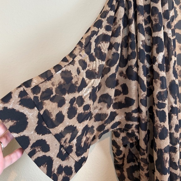 Heimish Black/Brown Leopard Sheer Kimono Cardigan w/ Pleated Shoulder Seams - Picture 4 of 8